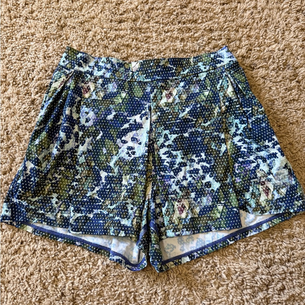 Lululemon Stylish Blue and Green Women's Shorts - 4